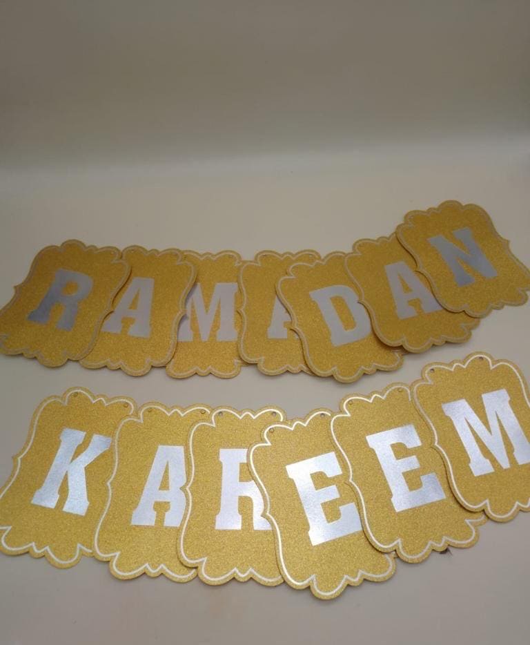 Bannière en carton pour le Ramadan Kareem