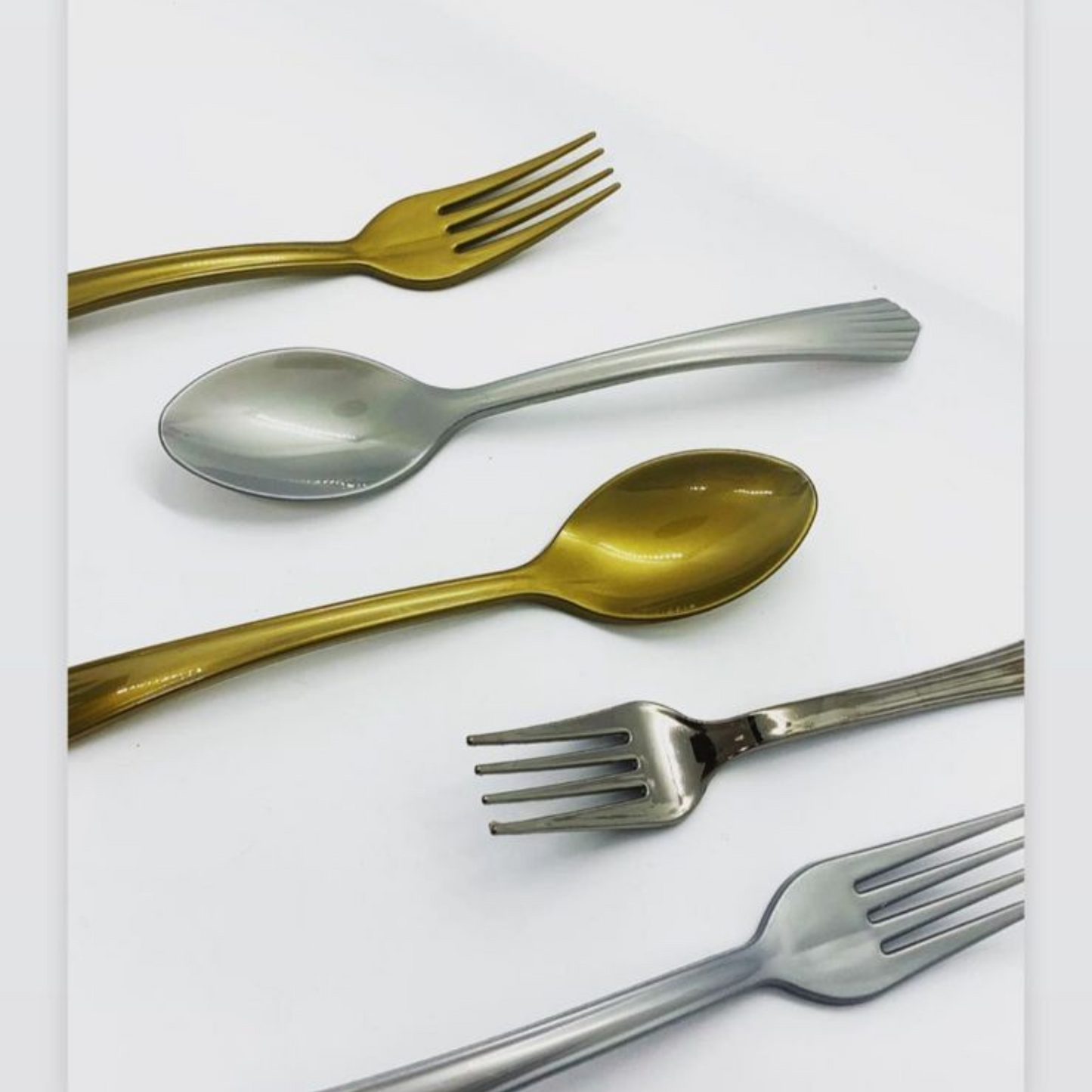 High Quality Plastic Spoons Silver and Gold